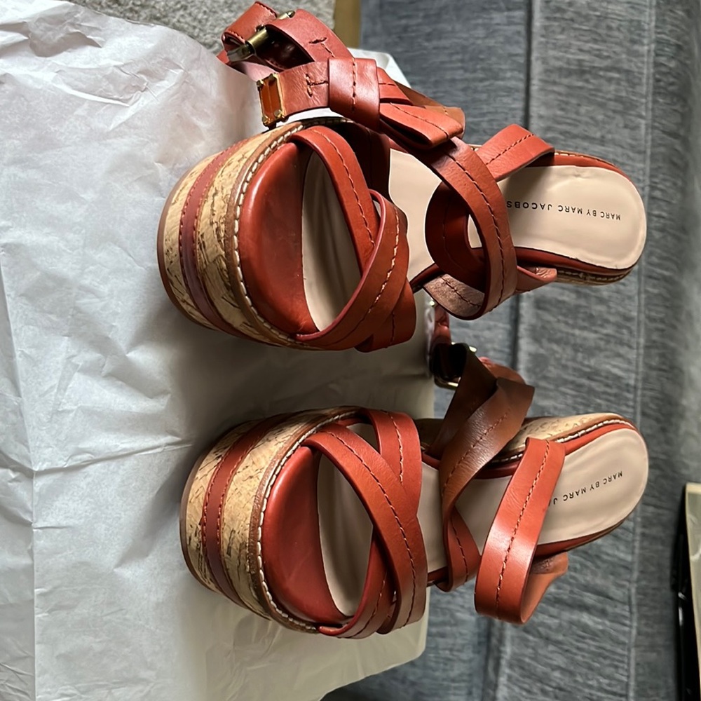 Wedge Sandals Size  39.5